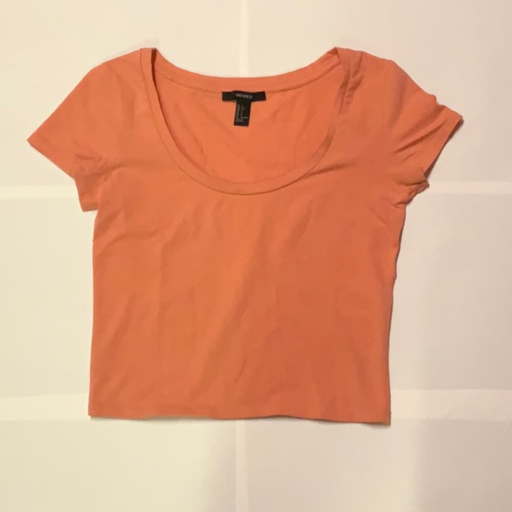 Pink orange tee with a scoop neckline size s